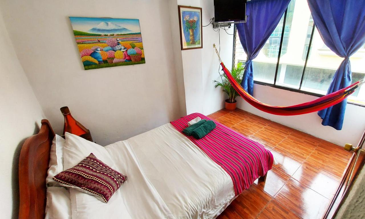 Erupcion Art Hotel & Hostel Baños Eksteriør bilde