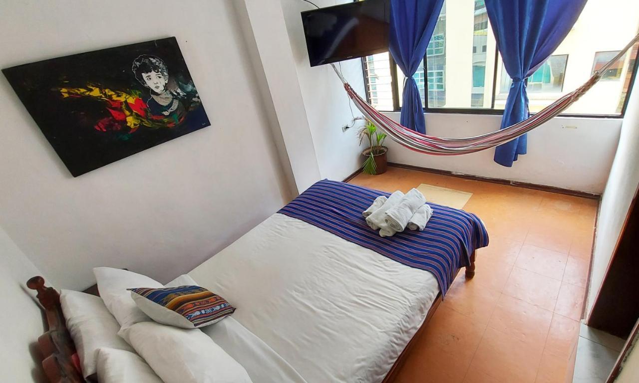 Erupcion Art Hotel & Hostel Baños Eksteriør bilde