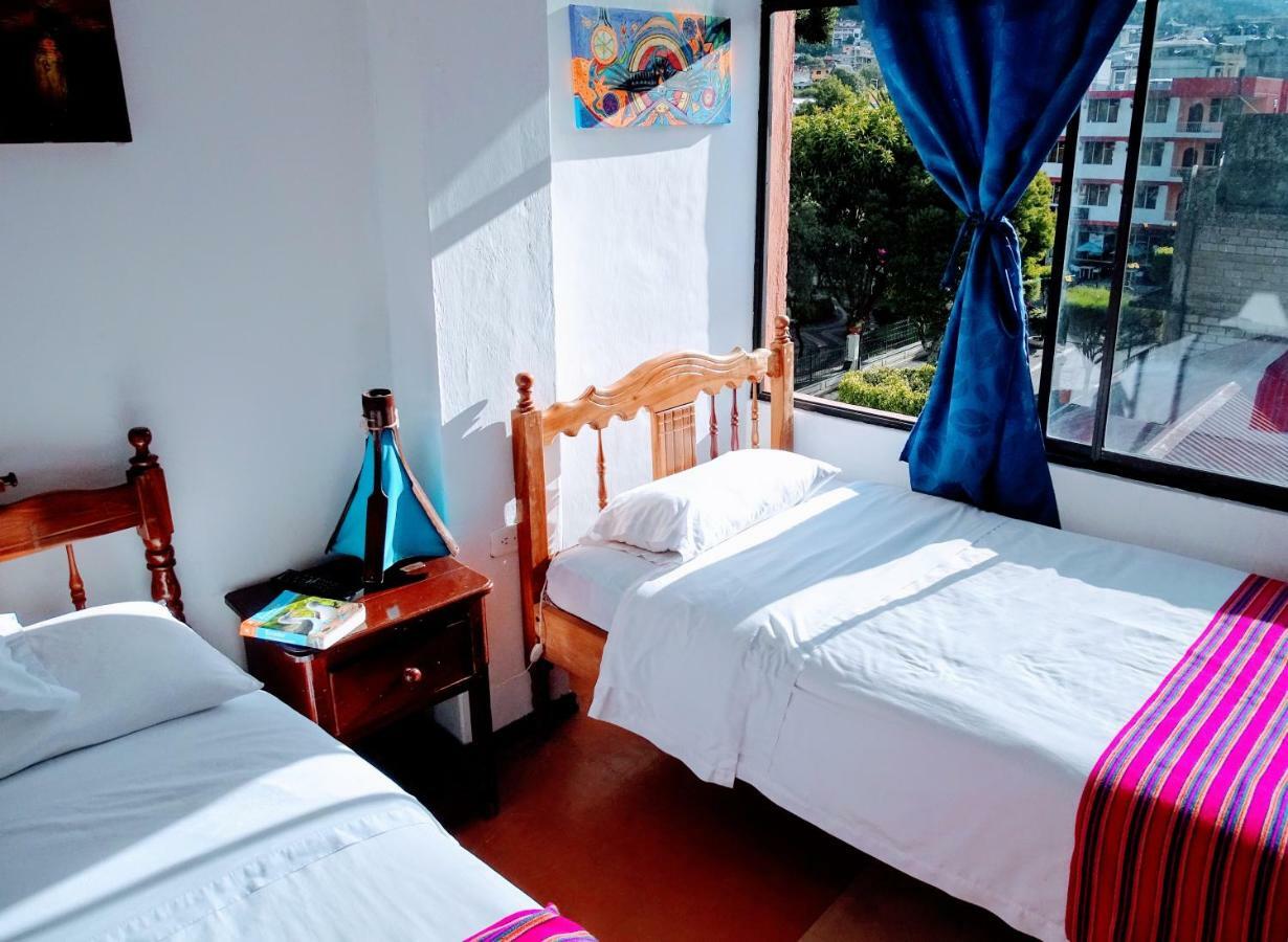 Erupcion Art Hotel & Hostel Baños Eksteriør bilde